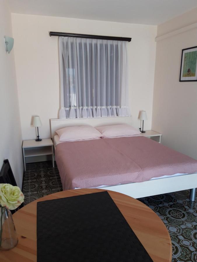 Apartments Marta Rogoznica  Ngoại thất bức ảnh