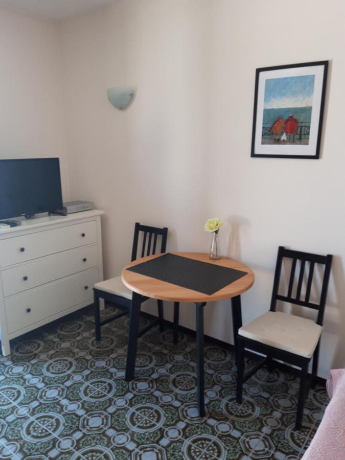 Apartments Marta Rogoznica  Ngoại thất bức ảnh