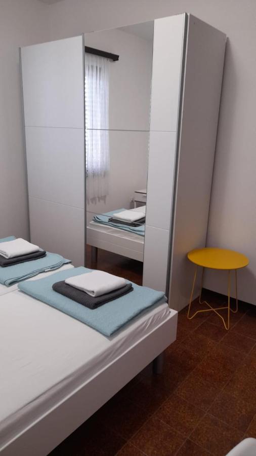 Apartments Marta Rogoznica  Ngoại thất bức ảnh